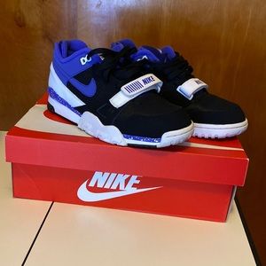 Nike men’s size 8.5 air trainer 2 prm qs